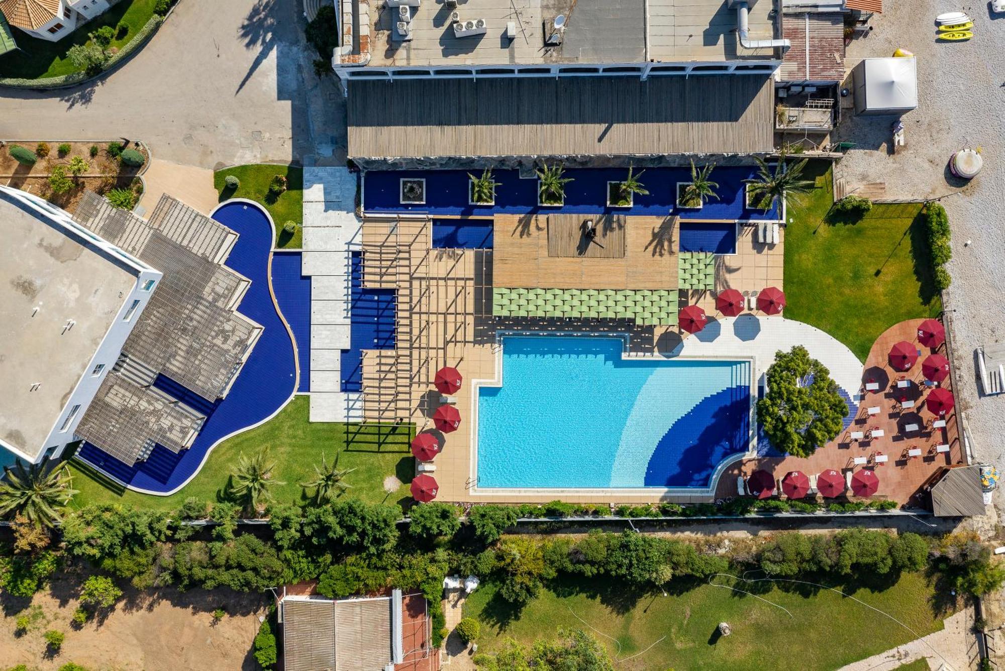 Kinetta Beach Resort&Spa Exterior foto