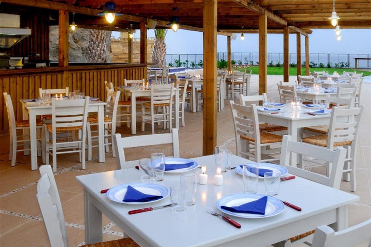 Kinetta Beach Resort&Spa Exterior foto
